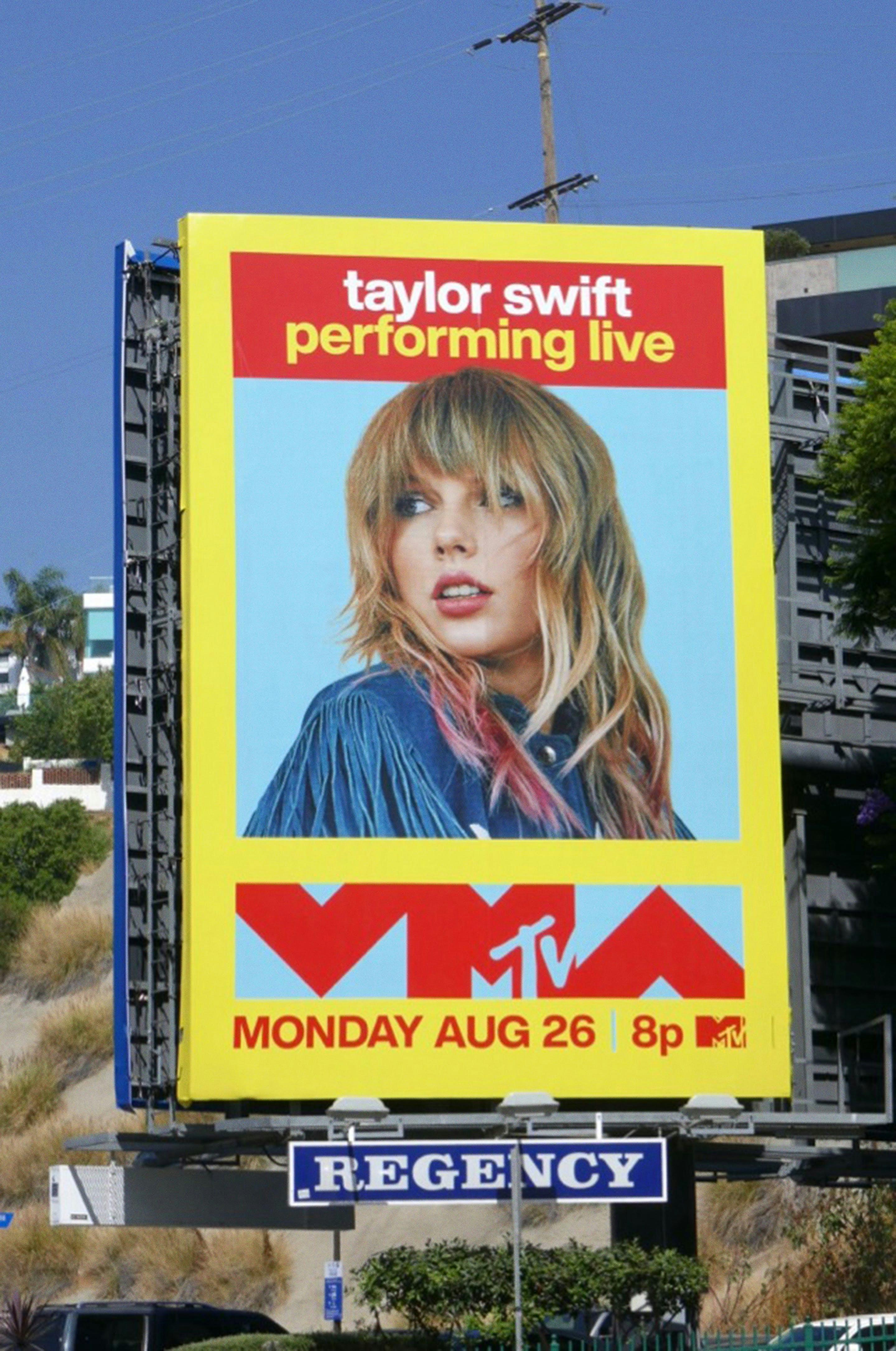 taylor swift VMA MTV billboard_upres.jpg